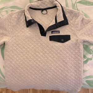 *rare* quilted Patagonia ,oatmeal with navy trim